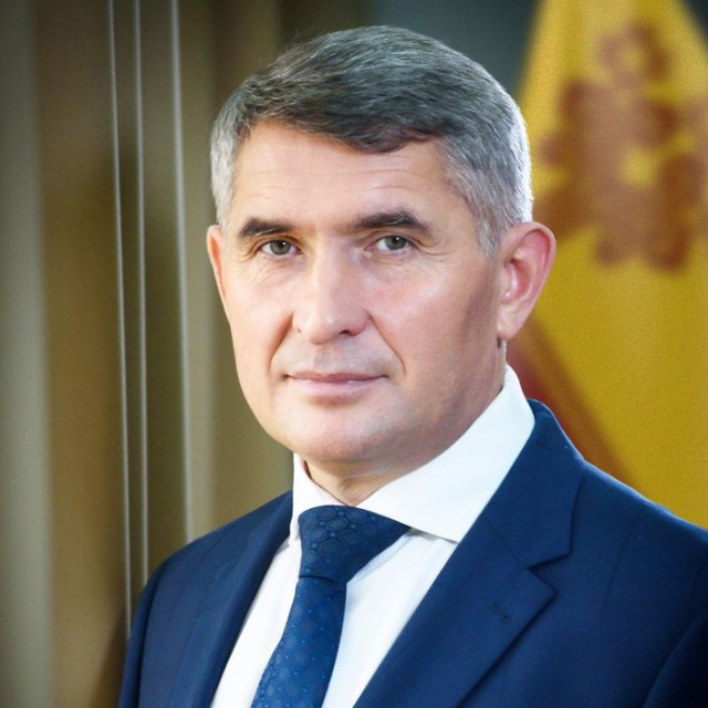 Олег Николаев