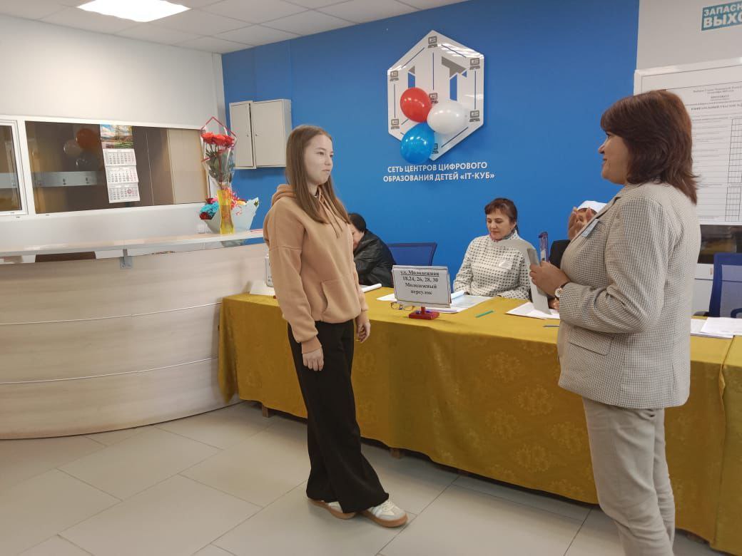 Молодёжь Ядрина продолжает голосовать за будущее Чувашии