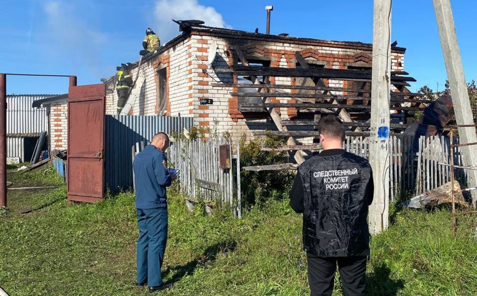 В Вурнарском округе в огне погибли два человека