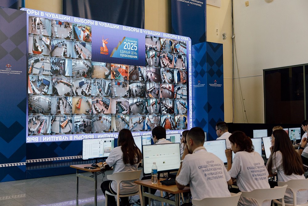 Штаб общественного наблюдения поддерживает связь с общественными наблюдателями