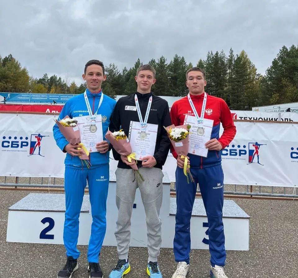 Биатлонисты Чувашии завоевали серебро юношеского первенства России