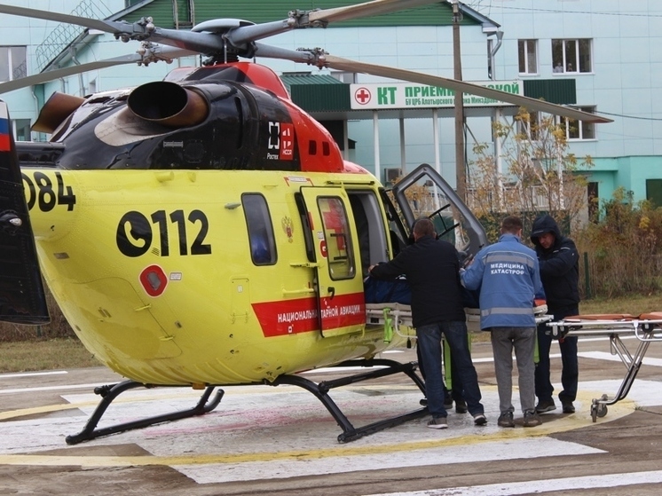Санавиация доставила пациентку с переломом позвоночника