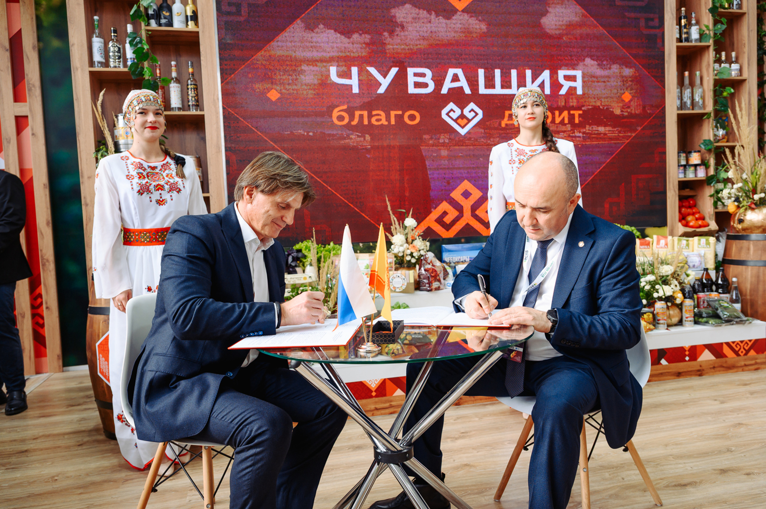 На выставке «Золотая осень» Чувашия заключила шесть соглашений