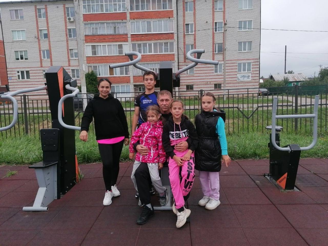 Житель Ибресинского округа борется за звание «Отец года»