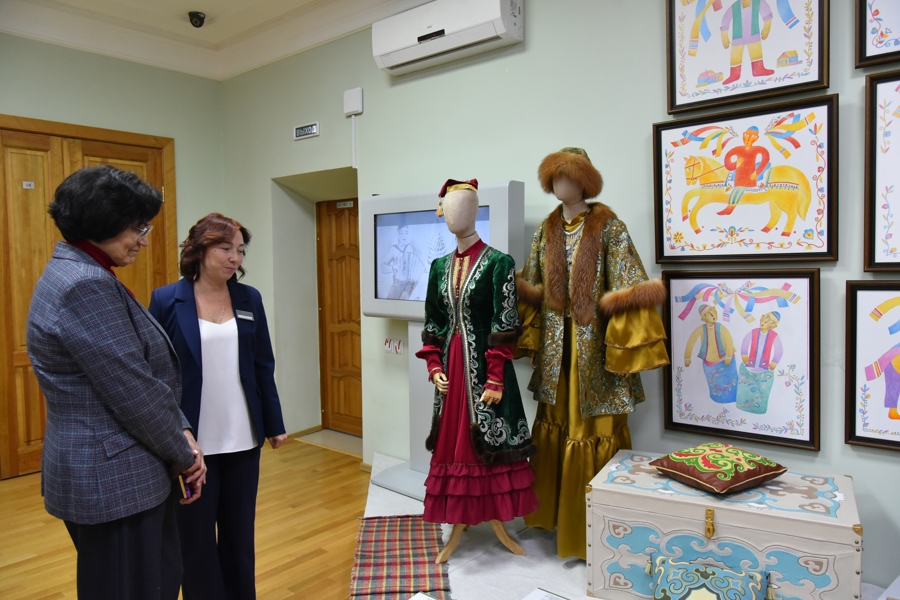 Выставка «В гостях у татар» открылась в Музее чувашской вышивки
