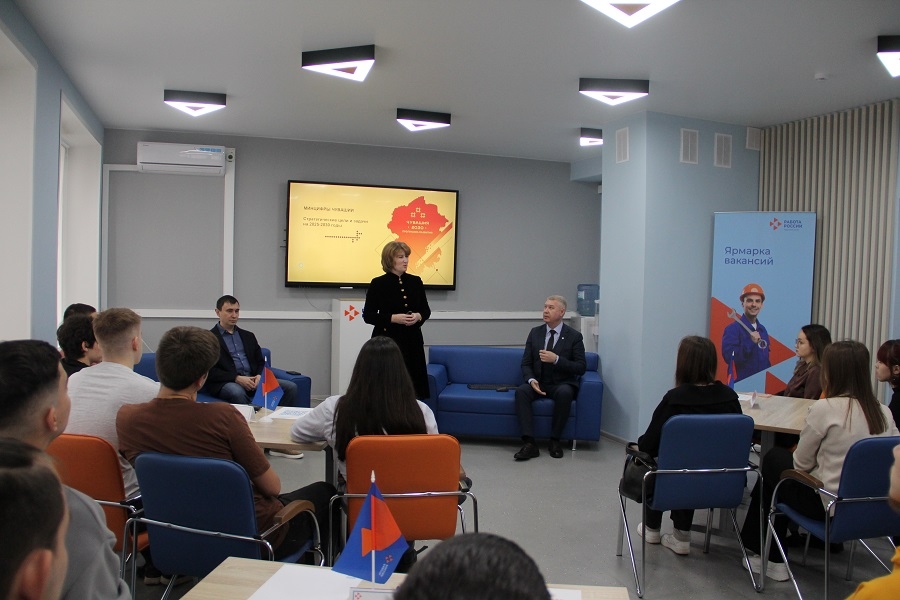 Эксперты IT-сферы Чувашии поделились опытом с будущими специалистами