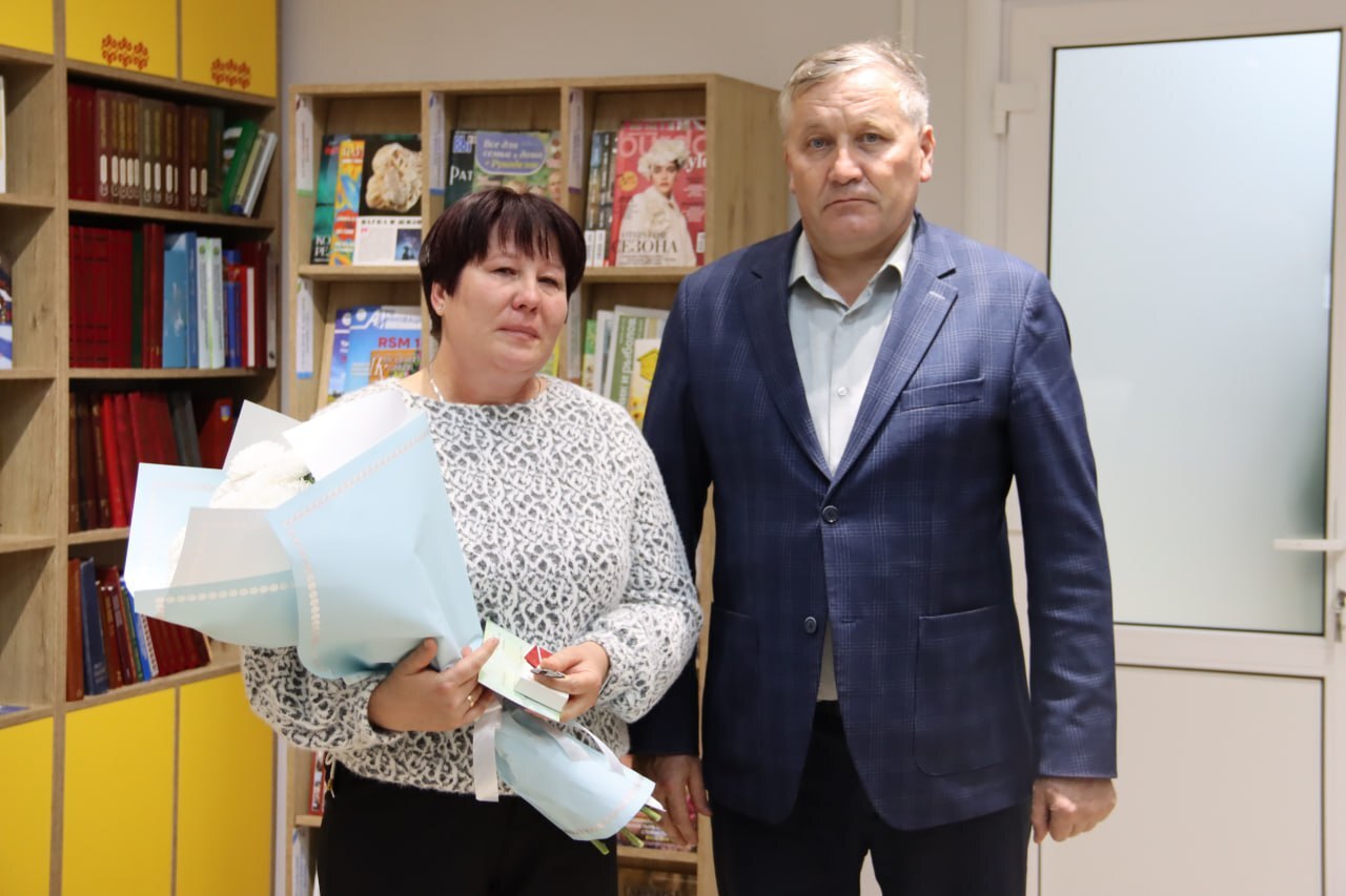 В Ибресинском округе вручили награды родственникам участников СВО