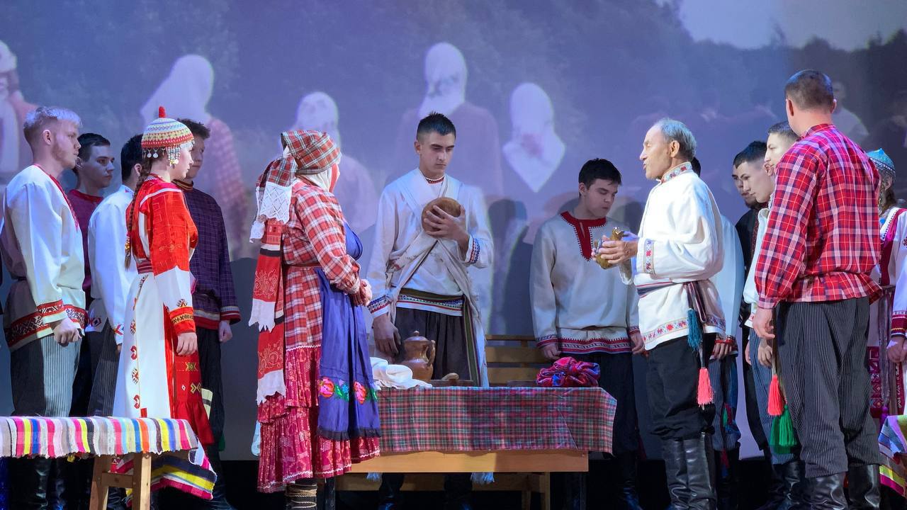 Ансамбль «Янтал» представил спектакль, реализуемый на грант Главы Чувашии