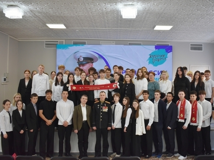 В чебоксарских школах состоялись Уроки мужества с участием Героев России