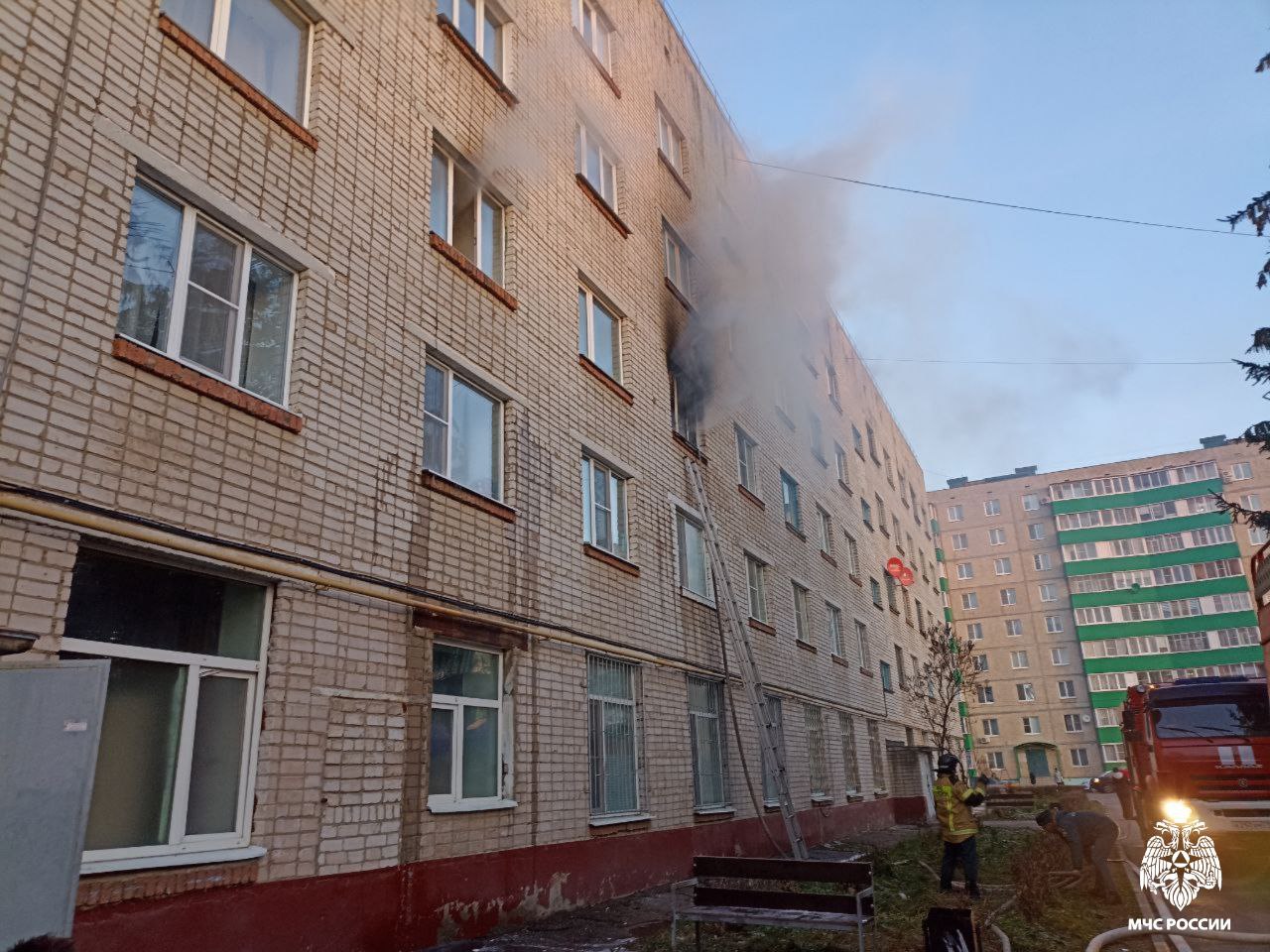 Проснулся от запаха дыма: в Новочебоксарске мальчика спасли из пожара