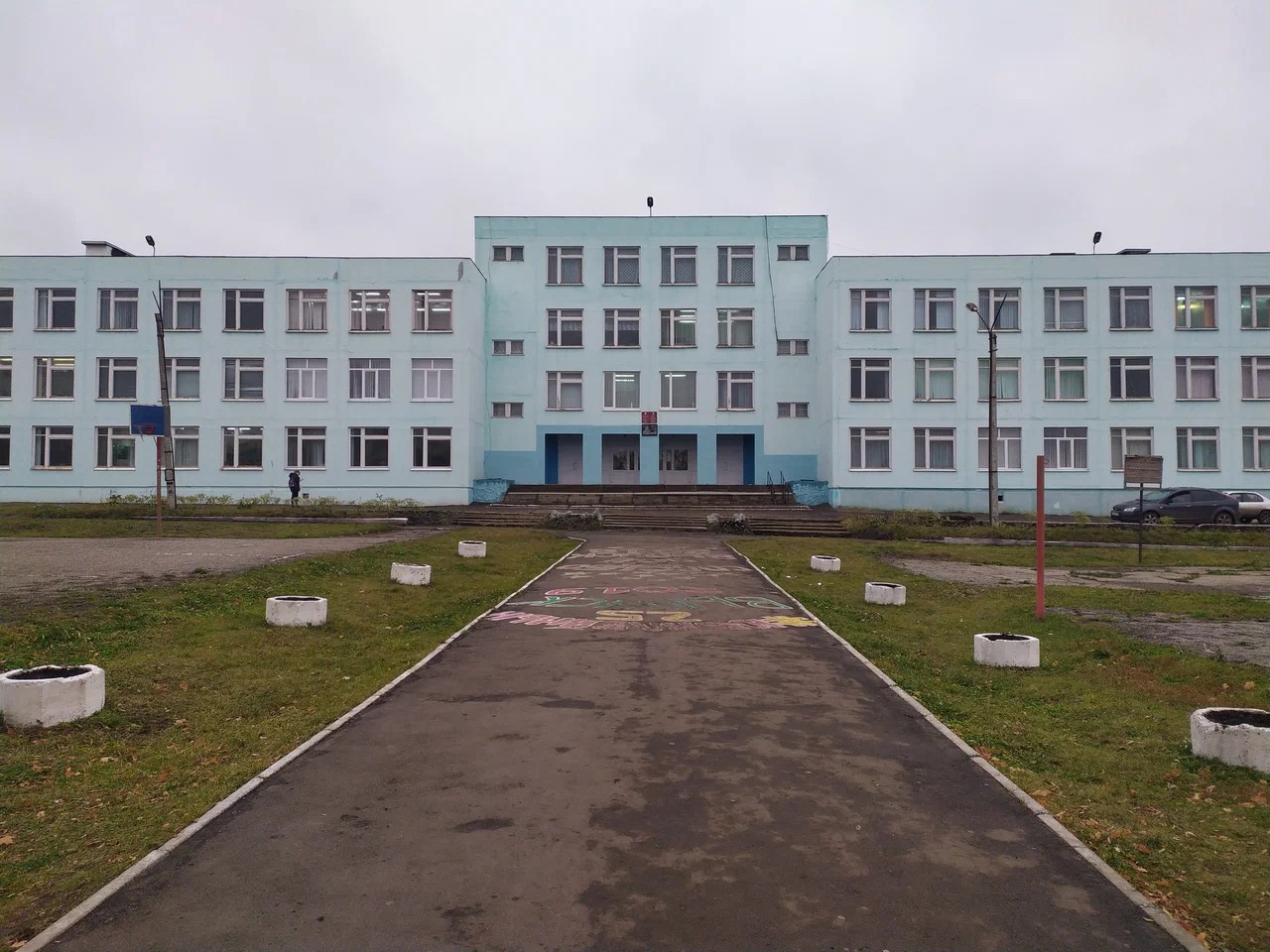 В Алатыре эвакуировали школу из-за ложного звонка о минировании