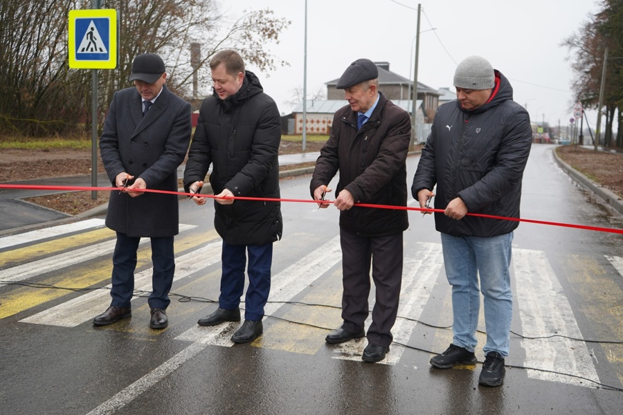 Новая дорога к школе появилась в селе Сутчево Мариинско-Посадского округа