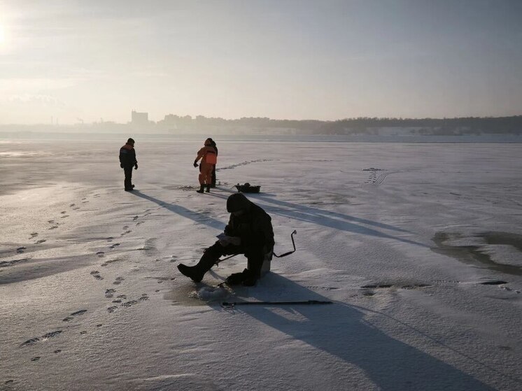 Профилактические рейды на Волге: спасатели напоминают о рисках выхода на лёд