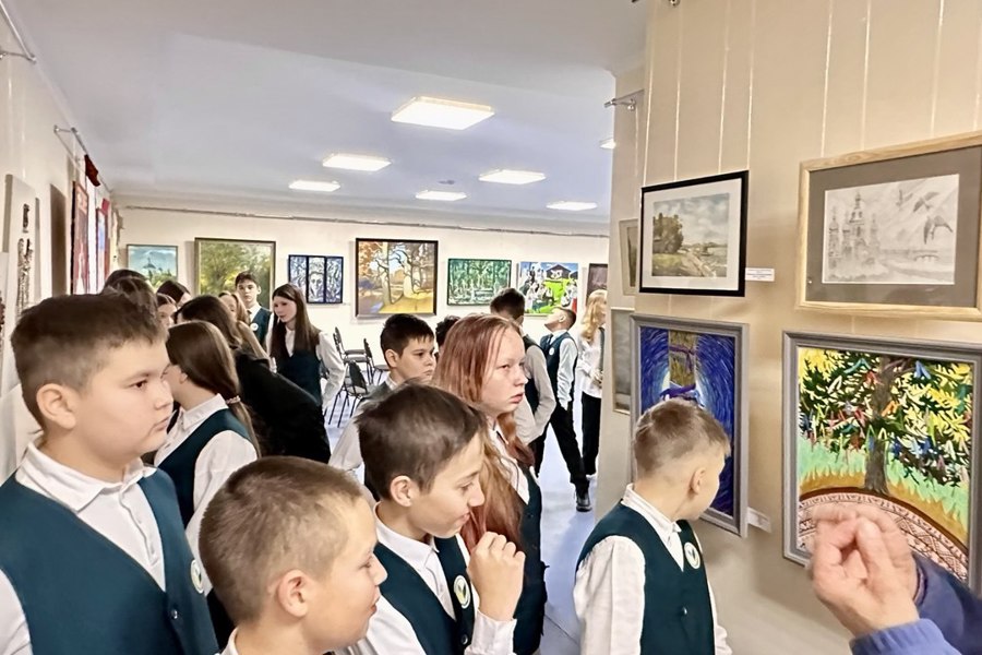 Школьники Чебоксар посетили Дом дружбы народов