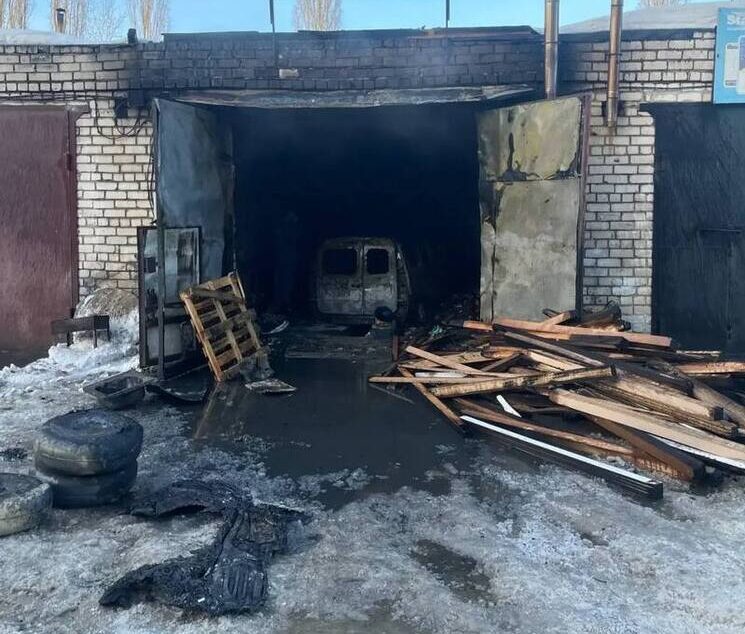 В Чебоксарах после взрыва в гараже госпитализировали четырех человек