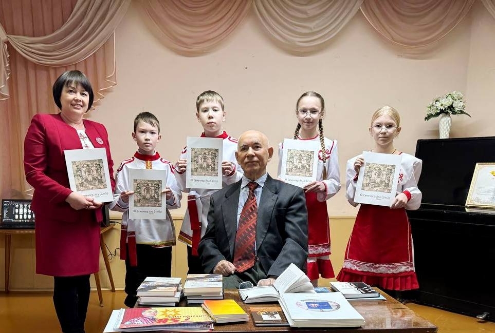 В Чебоксарах открылась выставка, посвященная творчеству Юрия Семендера